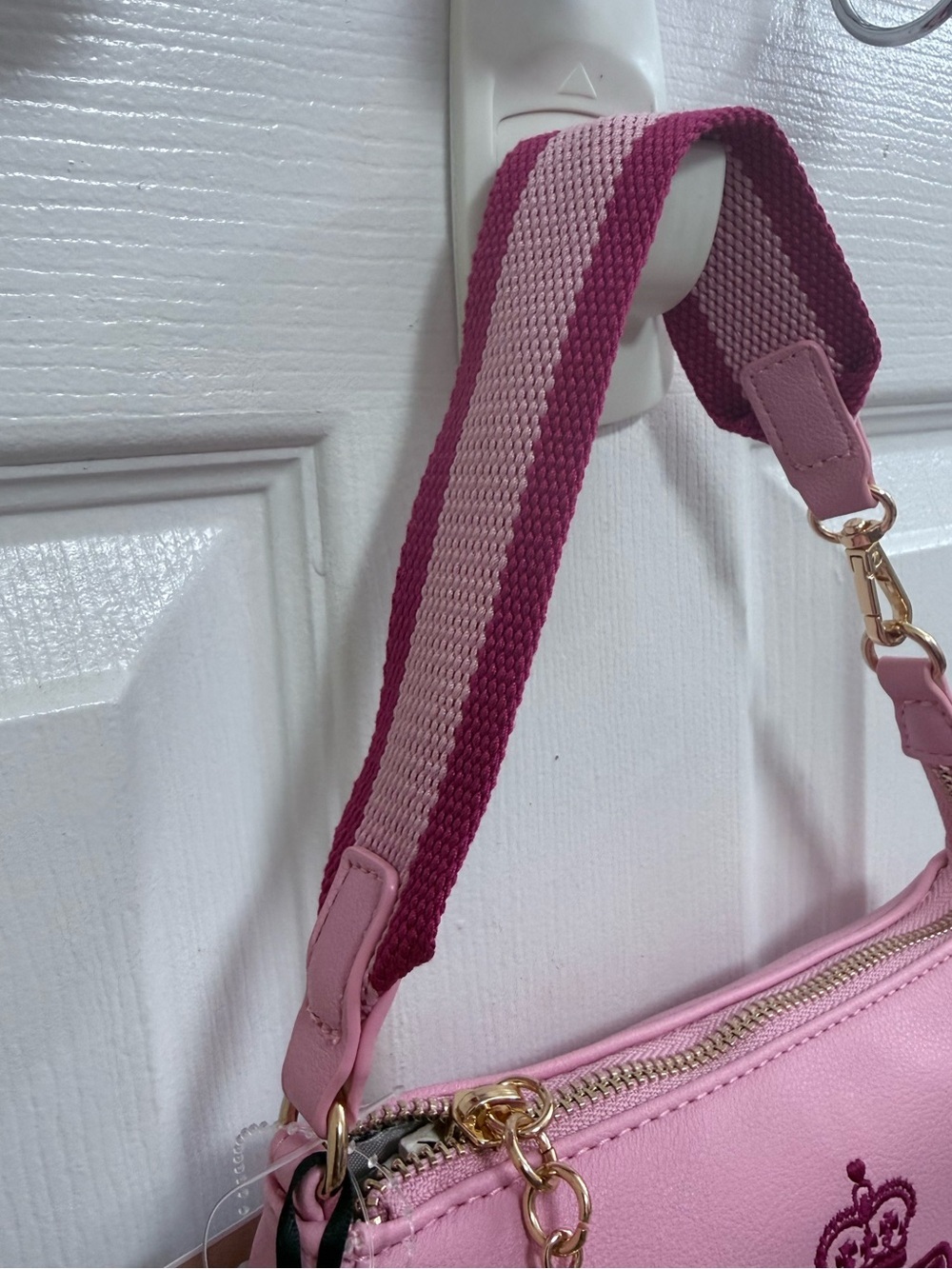 NWT Juicy Couture Juicy Prep School Convertible Wristlet in Flamingo 𦩠Pink - Picture 4 of 6